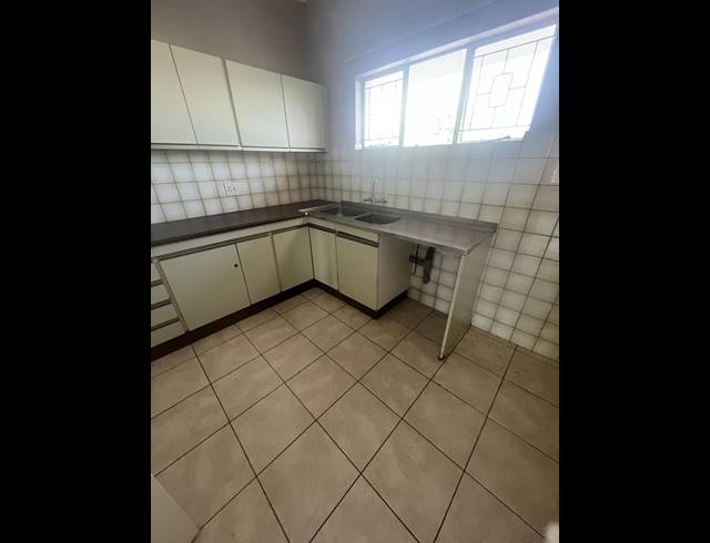 1 BEDROOM APARTMENT TO LET IN WESTVILLE